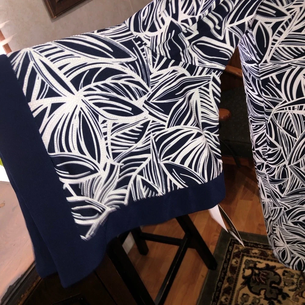 NWT PERCEPTIONS NEW YORK SIZE 12 NAVY BLUE & WHITE TEXTURED LEAF PATTERN